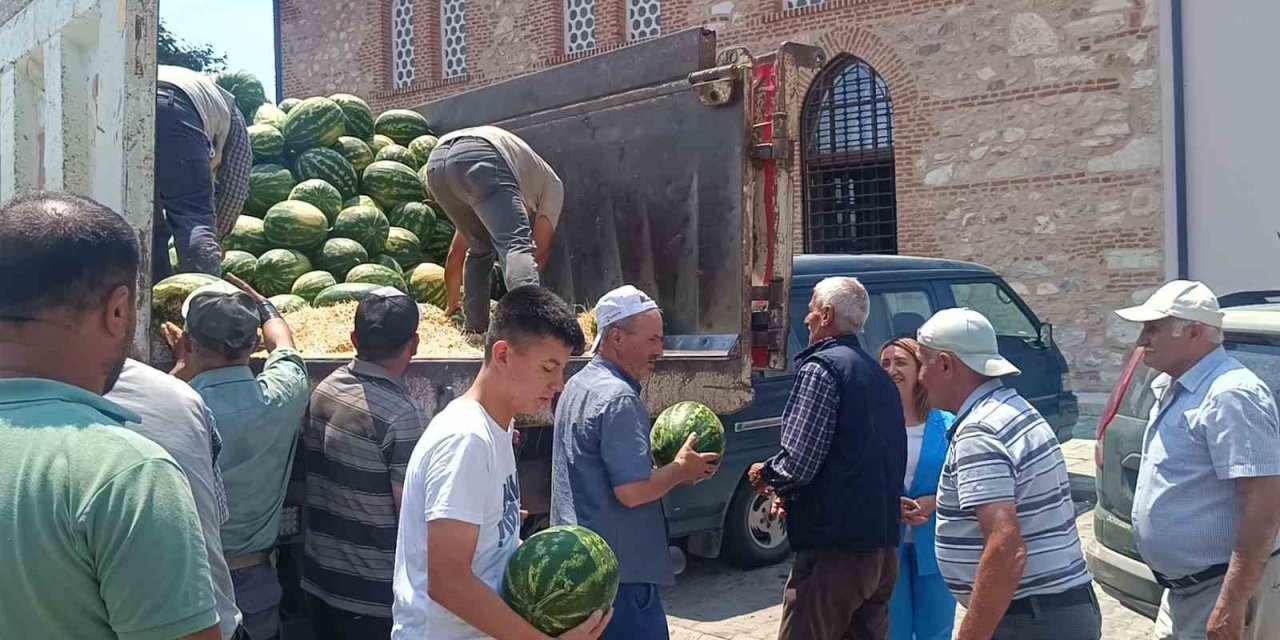 Orman yangınında zarar gören çiftçilere anlamlı destek