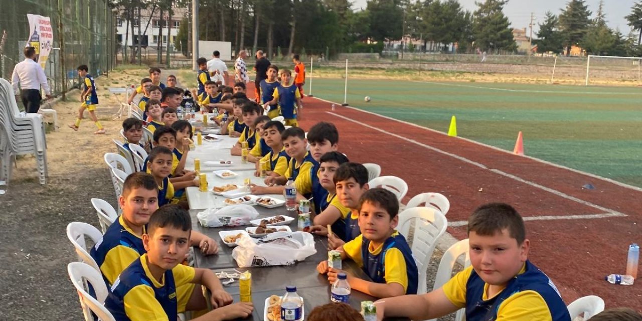 Çimsa’dan Çukurhisarspor’a altyapı desteği