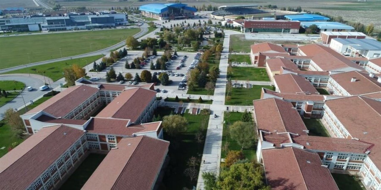 ESTÜ öğrencileri Türkiye 3.’sü oldu