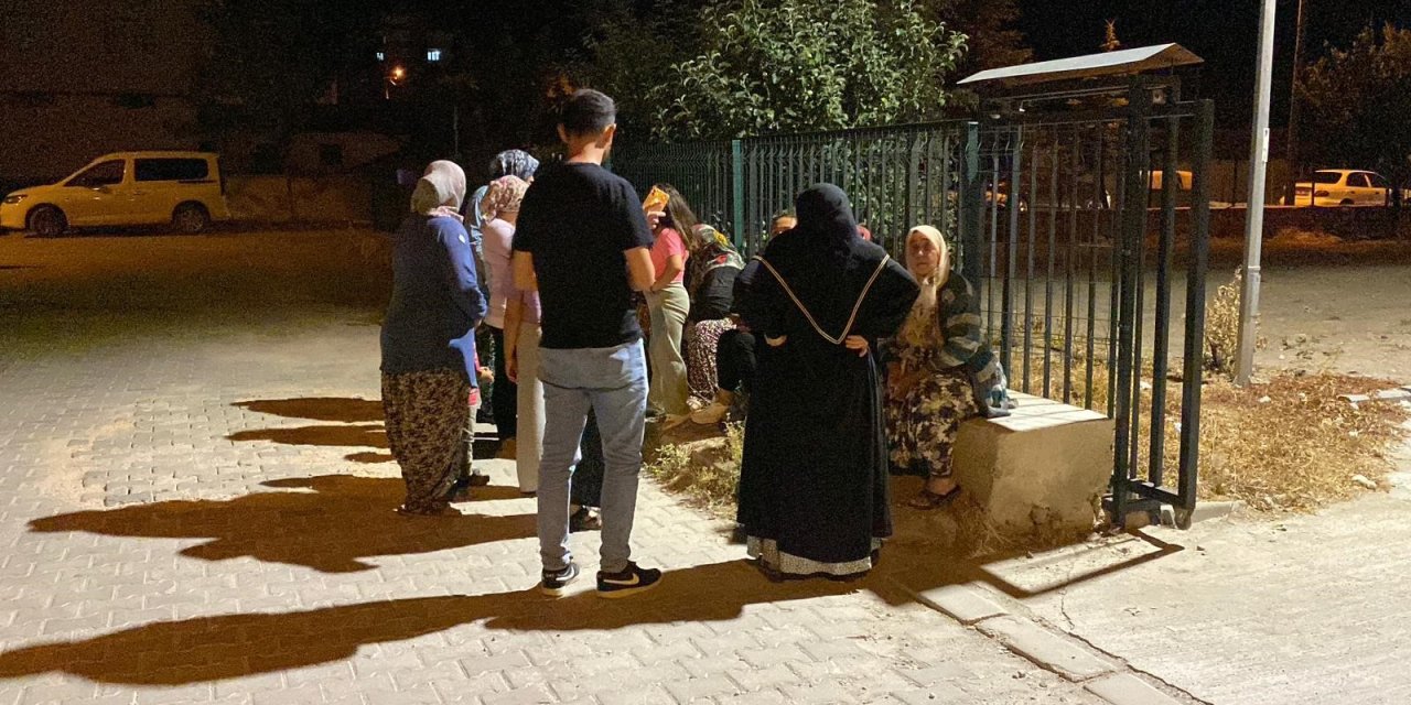 Eskişehir'de gözü yaşlı bekleyiş: Aileler haber bekliyor