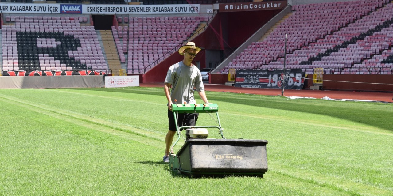Eskişehir Atatürk Stadyumu sezona hazırlanıyor