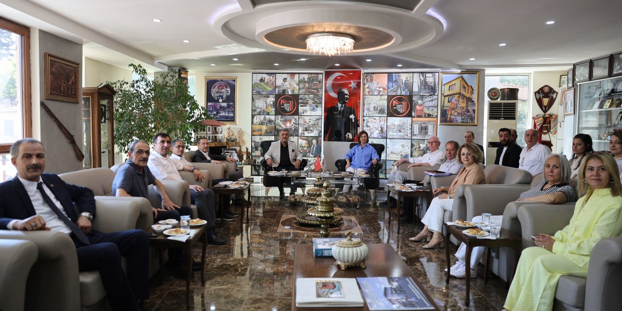 Eskişehir'in başkanları esnaflarla bir araya geldi