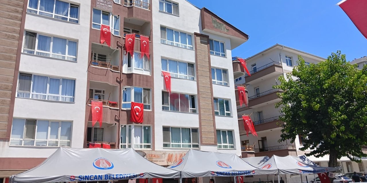 21 yaşında yangında şehit olan Alperen Özcan’a veda