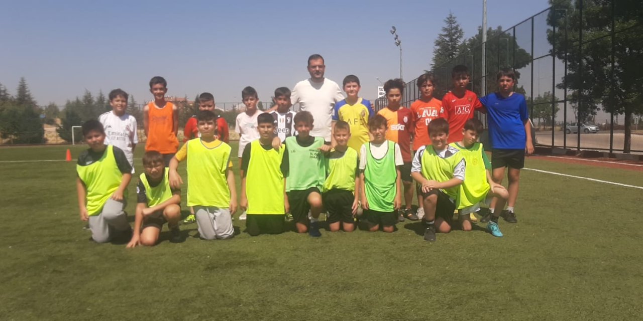 Futbola ilgi büyük