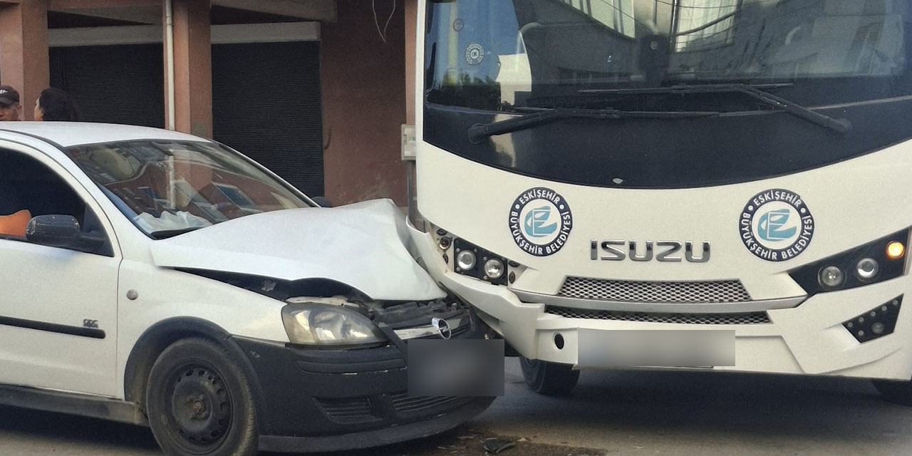 Eskişehir'de belediye otobüsü kaza yaptı!