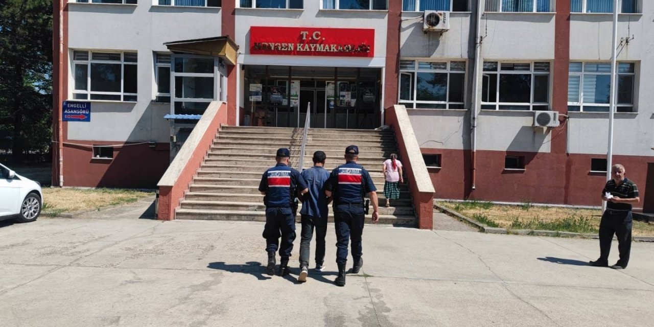 Çeşitli suçlardan aranan 5 kişi cezaevine gönderildi