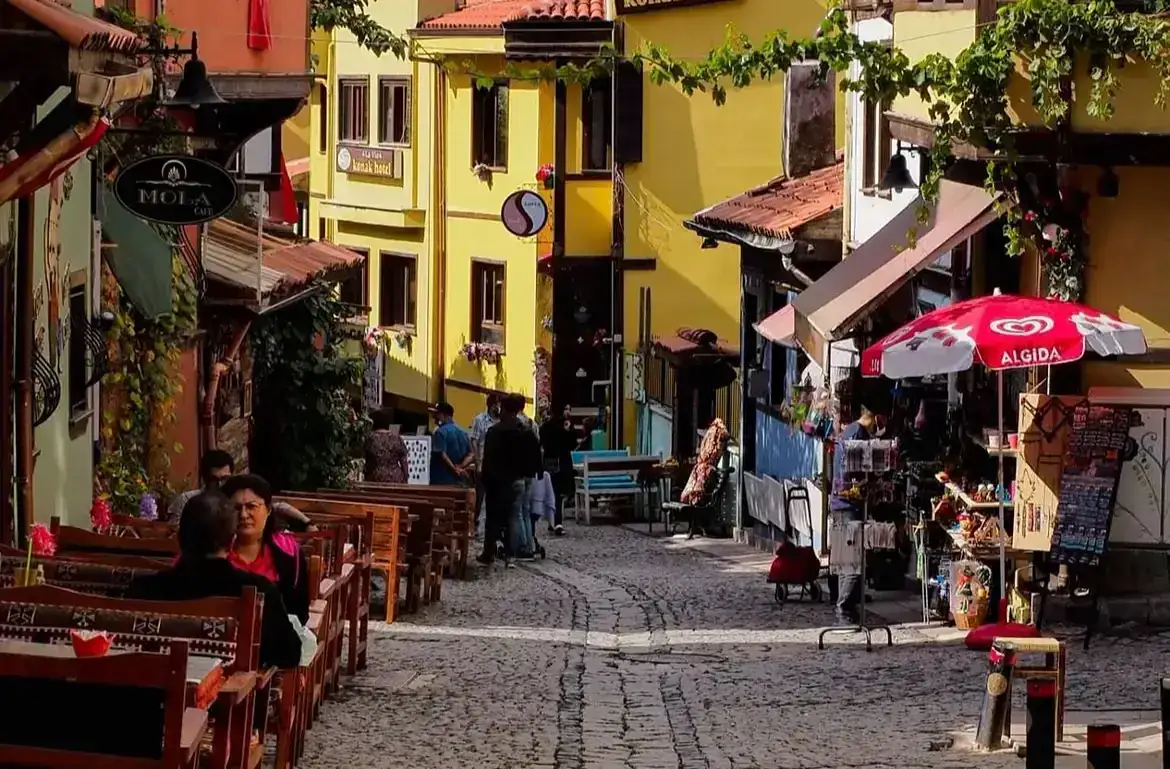 Eskişehir'in İlçesi Odunpazarı Adını Nereden Almaktadır?