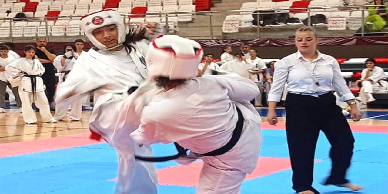Eskişehirli sporcular madalyalara doymadı
