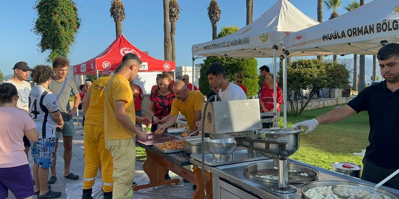 Eskişehir'de hayatını kaybeden kahramanlar Marmaris'te anıldı