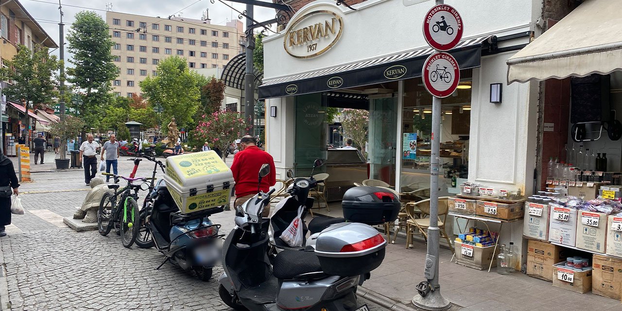 Eskişehir'de duyarsız sürücüler kuralları dikkate almıyor