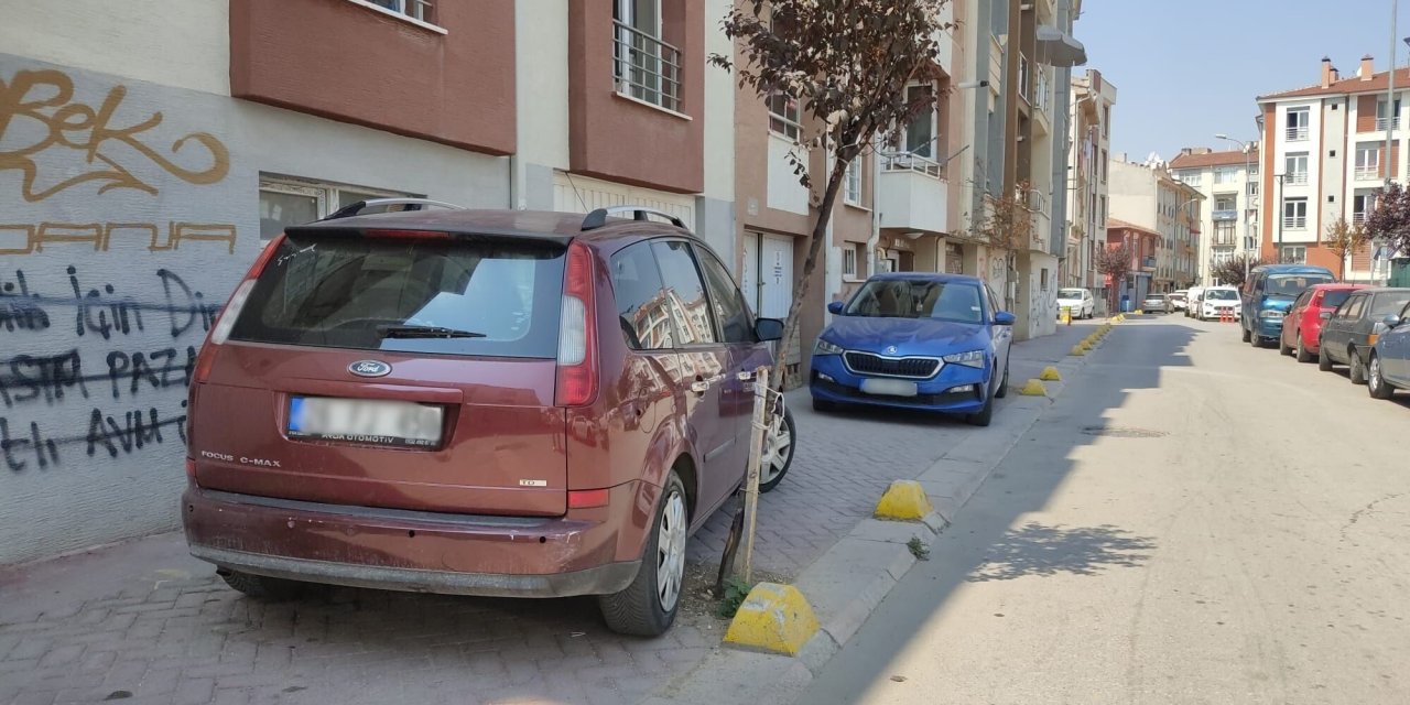 Eskişehir'de kaldırım işgali engellenemiyor
