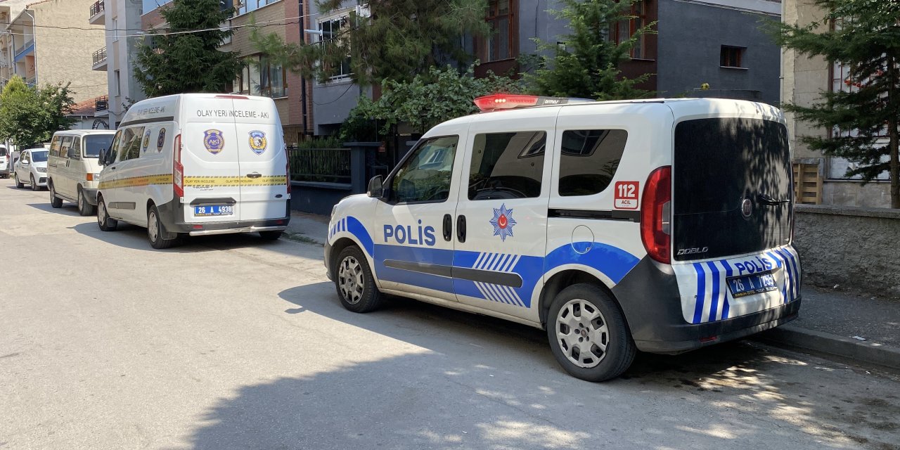Eskişehir’de yaşlı adam evinde ölü bulundu