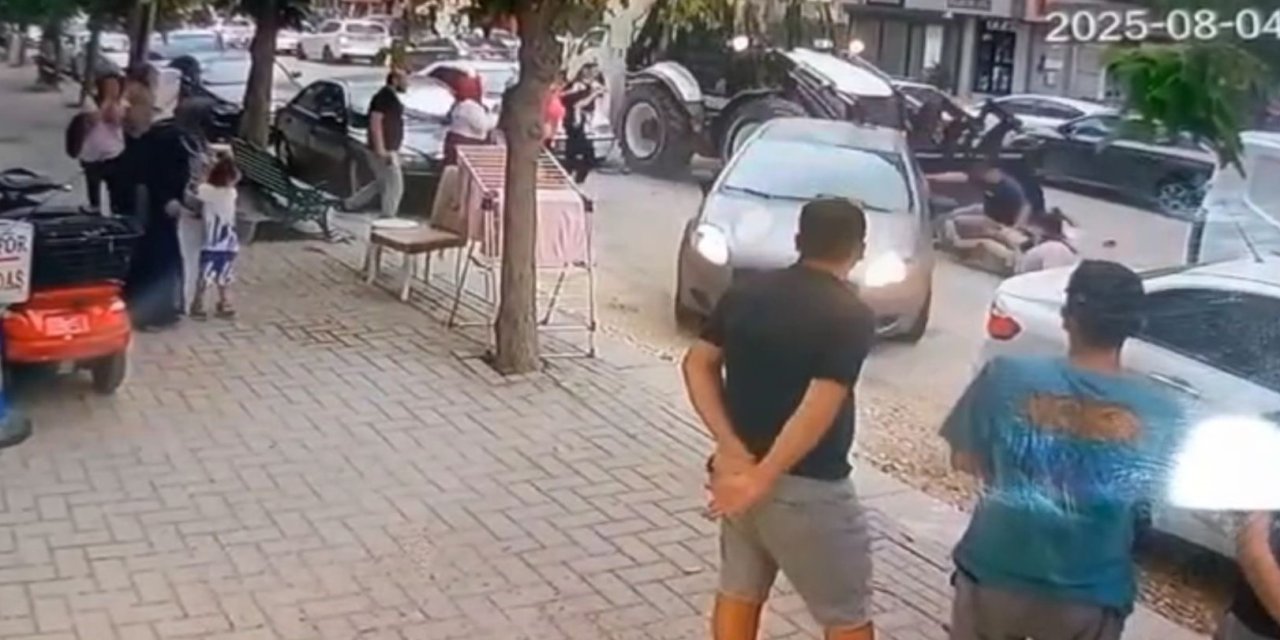 Eskişehir'de iş makinesi 5 araca çarptı: 2 yaralı