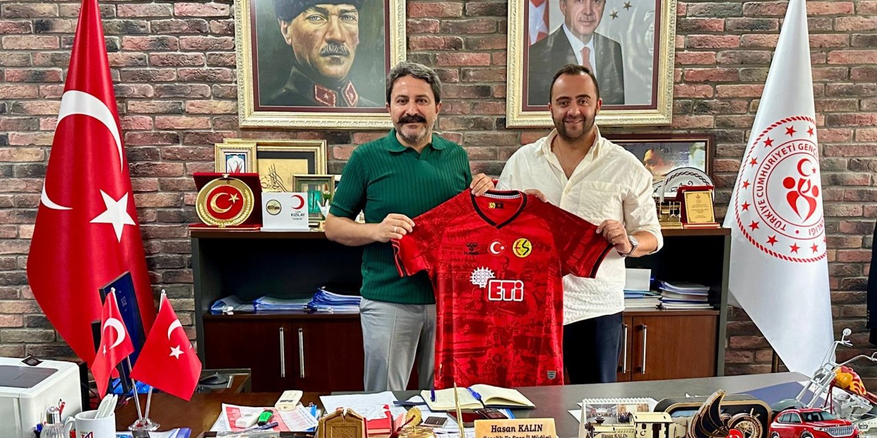 Eskişehirspor'dan Hasan Kalın’a ziyaret