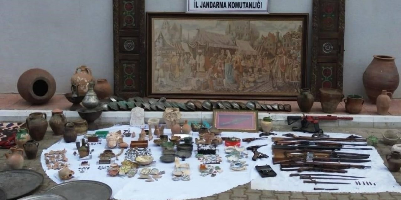 Antika eşya dükkanından tarihi eser çıktı
