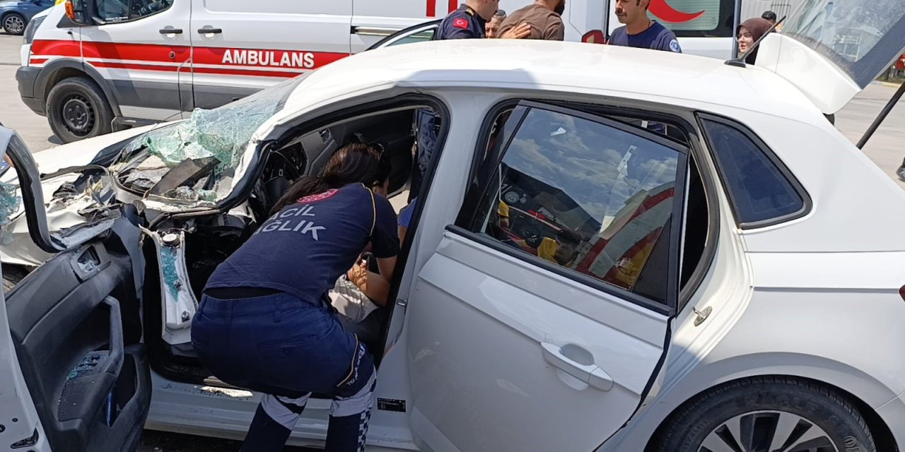 Bursa'da feci kaza anı güvenlik kamerasına yansıdı