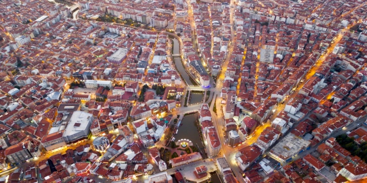 Eskiden bu kadar da olmaz denirdi şimdi Eskişehir'in normali oldu