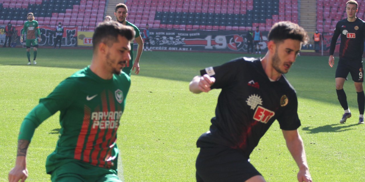 Tolga Yakut İshaklı’da