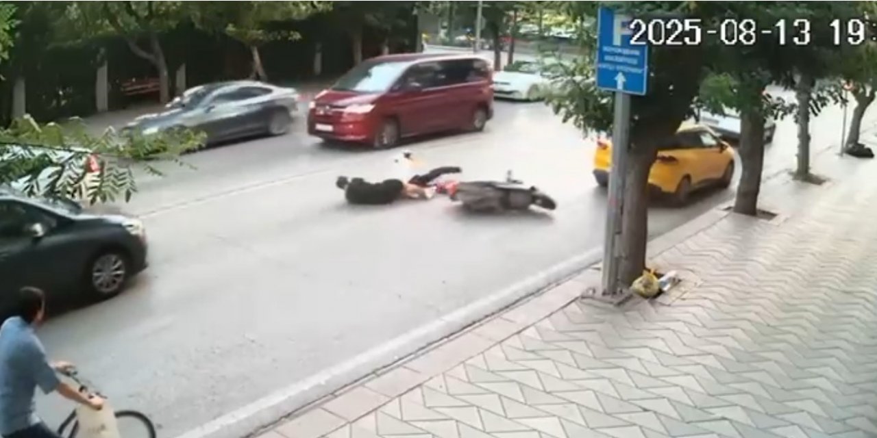 Kasksız yolcu taşıyan sürücü motosikleti yere yatırdı