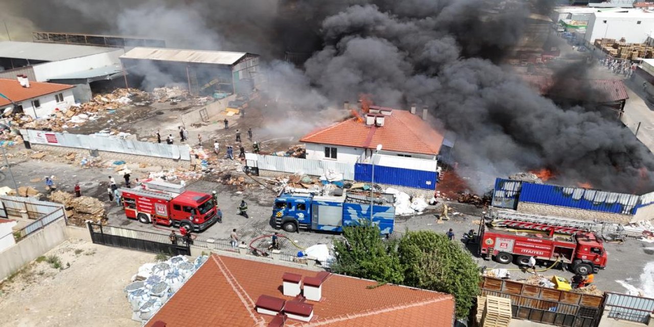 Eskişehir'de devasa yangın