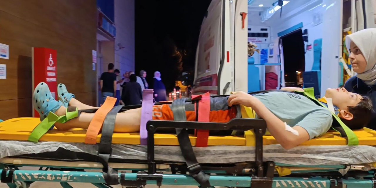 Annesinin elini bıraktı gözünü hastanede açtı