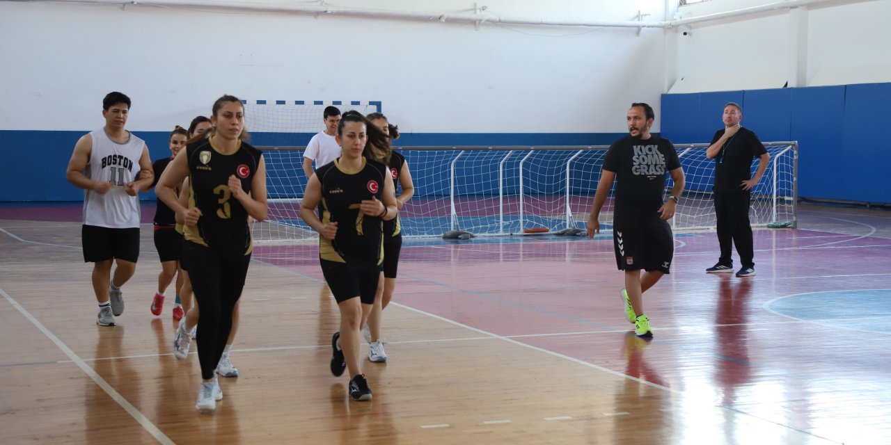 Goalball Kadın Milli Takımı Eskişehir'de hazırlanıyor