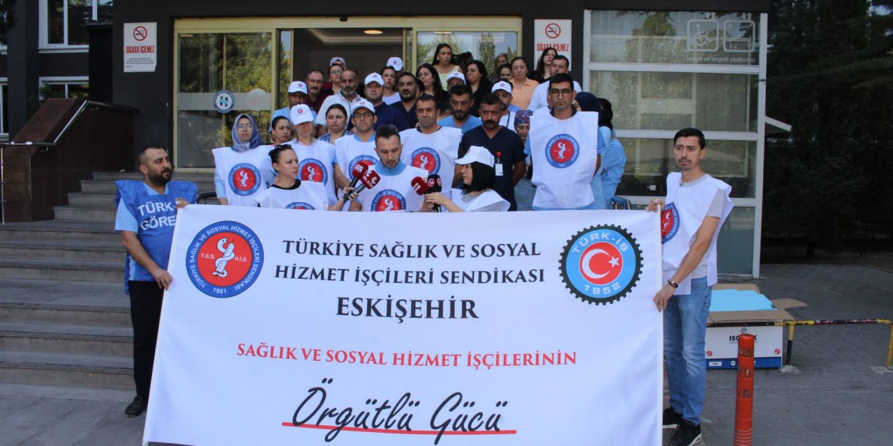 Eskişehir'de sağlıkçılardan taksitle ücret farkı ödemesine tepki