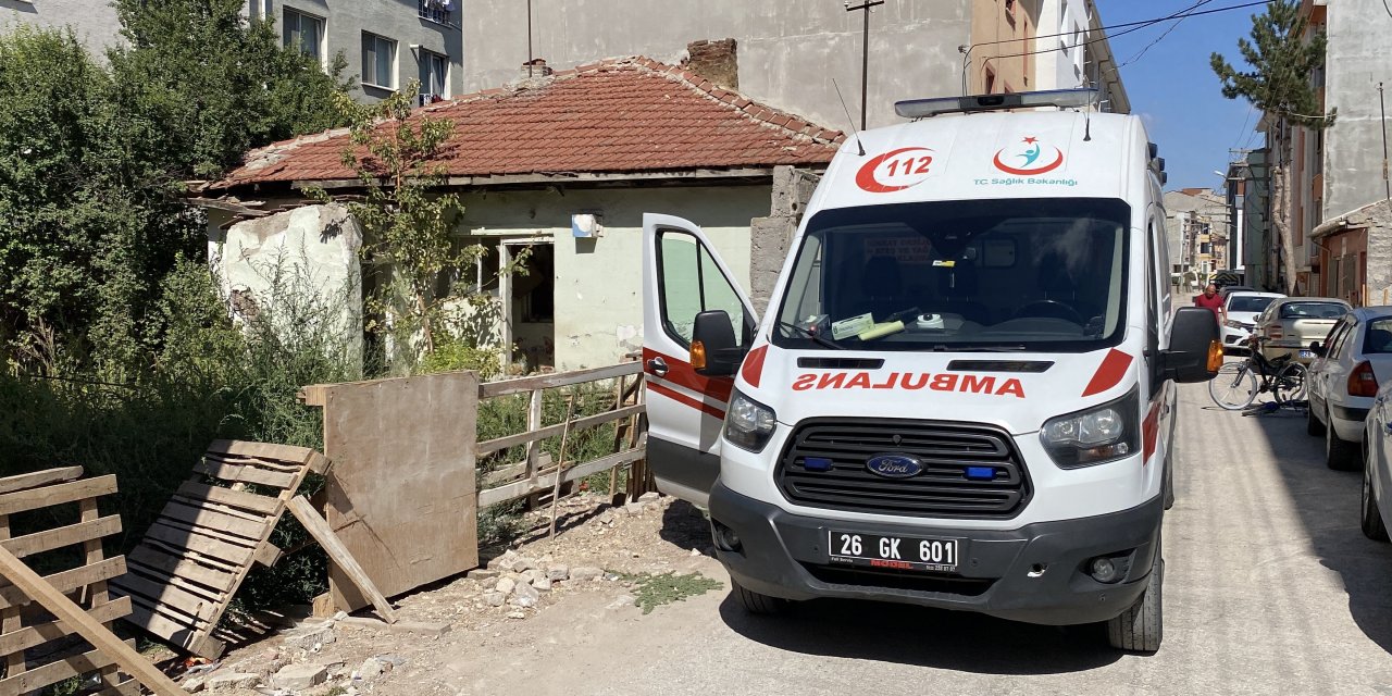 Eskişehir'de çocukların girdiği terkedilmiş evden ceset çıktı!