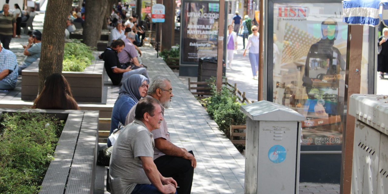 “Emekli açlık sınırının altında yaşıyor”