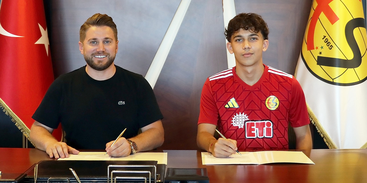 Eskişehirspor Ozan İsmail Cörüt ile sözleşme imzaladı