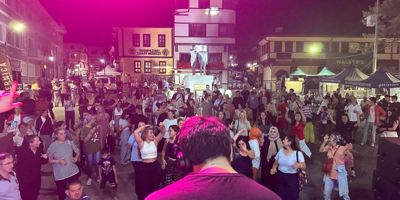 Odunpazarı Seramik Çalıştayı keyifli anlara sahne oldu