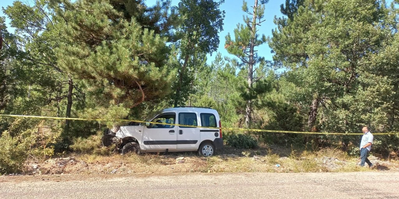 Yaşlı çift kazada vefat etti
