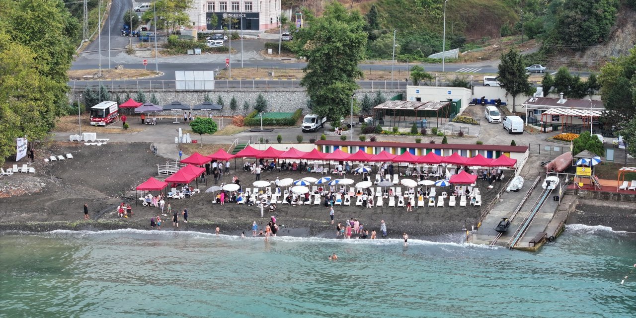 Onlarca engelli birey denizde doğasıya vakit geçirdi