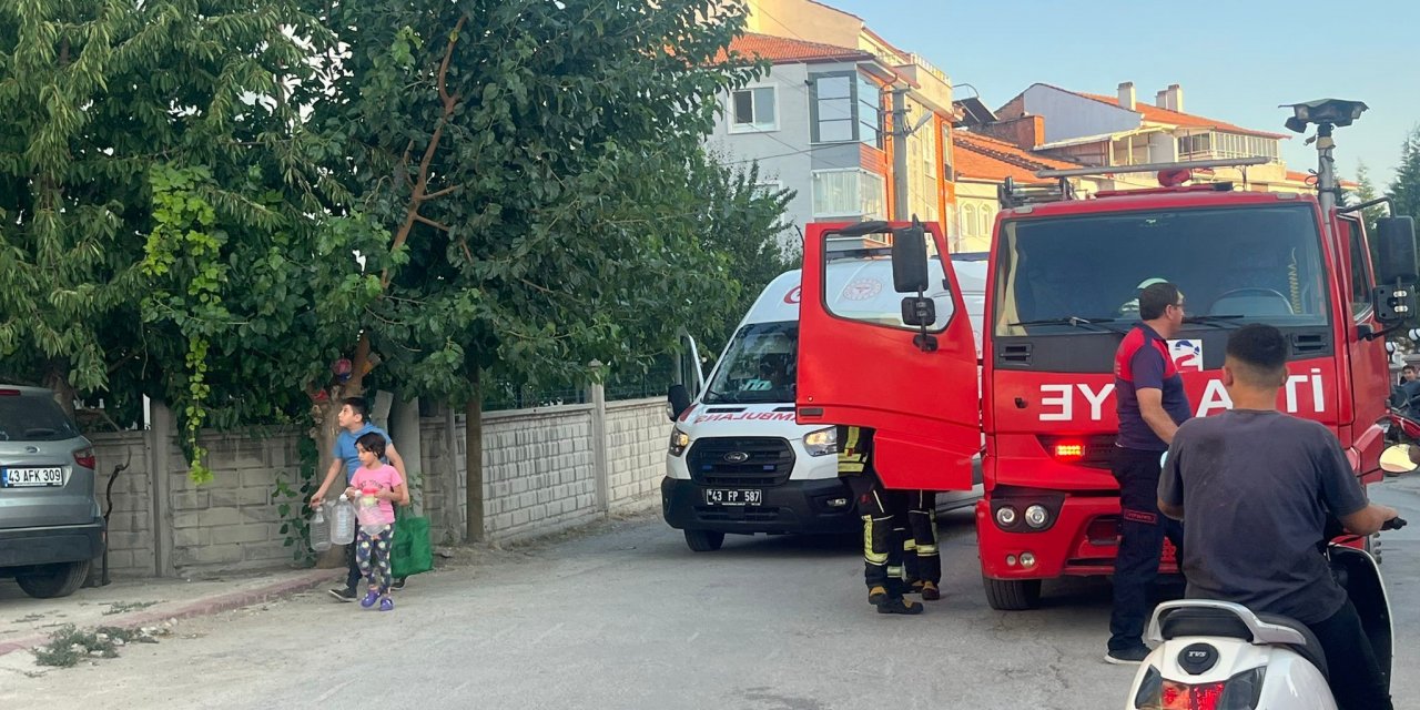 Kütahya'da çıkan yangın panik yarattı