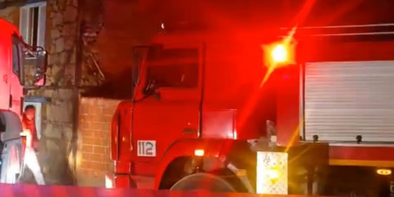 Kütahya'da 4 ev yandı