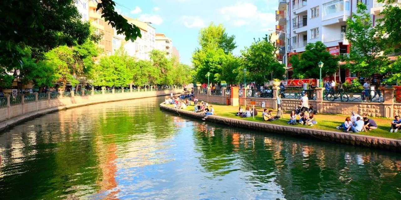 Eskişehir'deki en başarılı ilçe belediye başkanı açıklandı