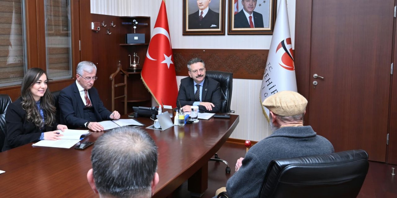Vali Aksoy yüzlerce vatandaşın taleplerini çözüme kavuşturdu