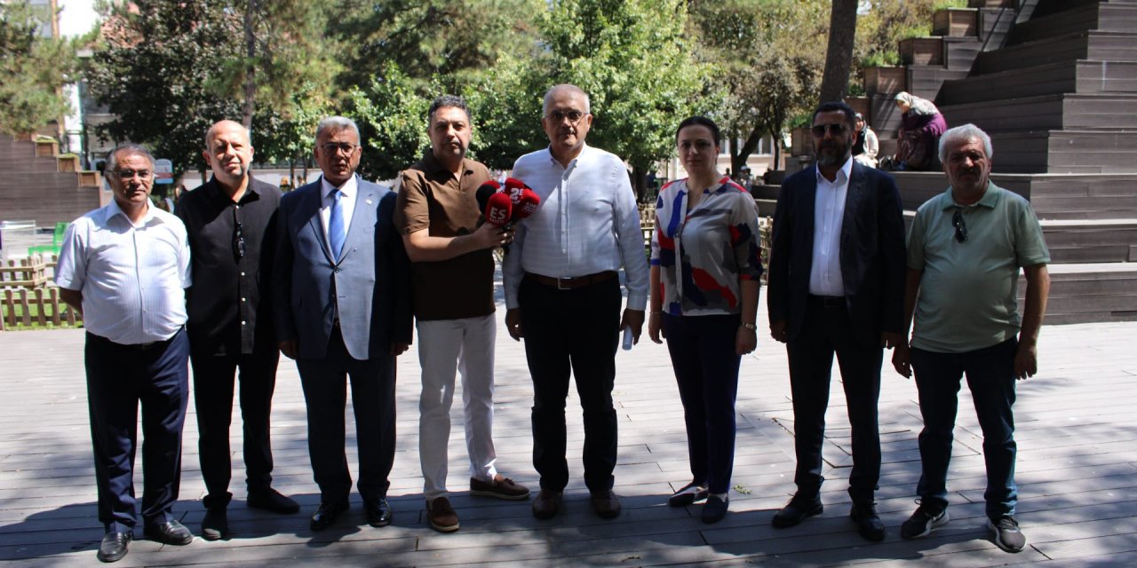 Anahtar Parti'den okul kayıt paralarına eleştiri
