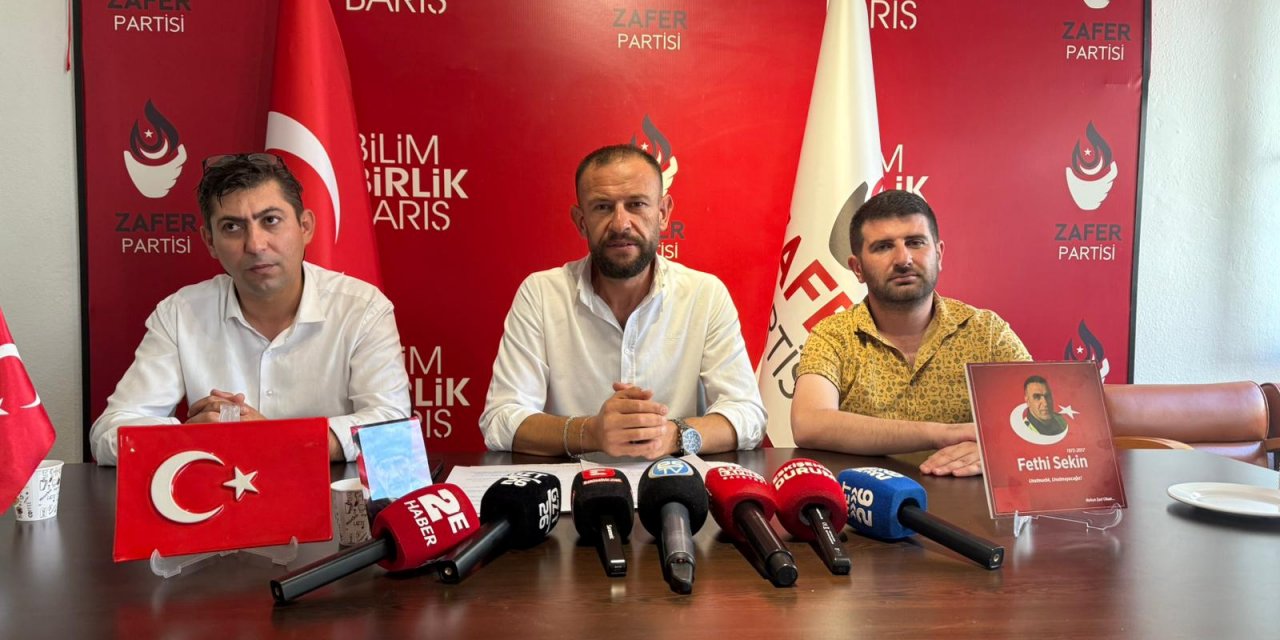 Zafer Parti’li Demir AK Parti ve MHP İl Başkanı’na yüklendi