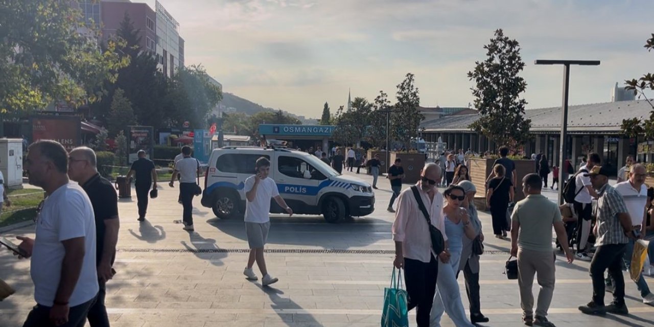 Bursa’da husumetlisine bıçakla saldırdı