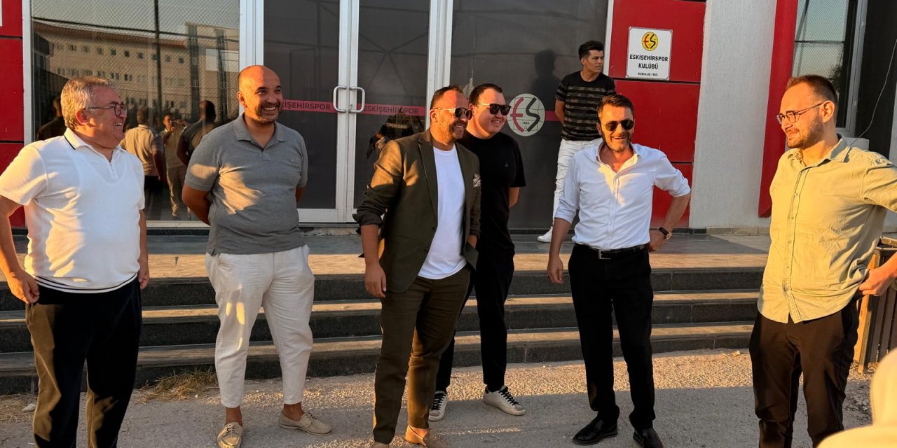 Yüzler gülüyor