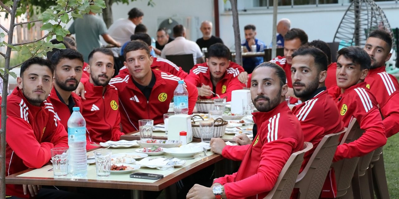 Eskişehirspor moral depoladı