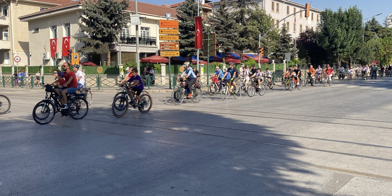 Eskişehir'de 30 Ağustos için bisiklet turu gerçekleştirildi