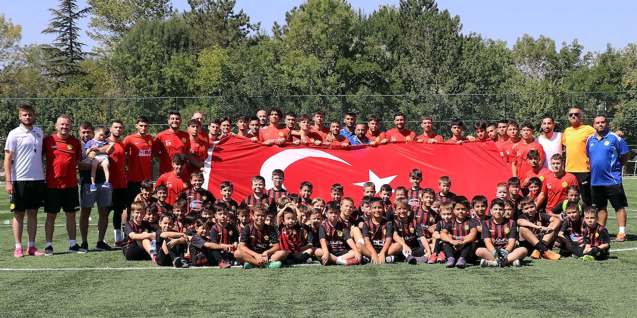 Altyapıda Zafer Bayramı coşkusu
