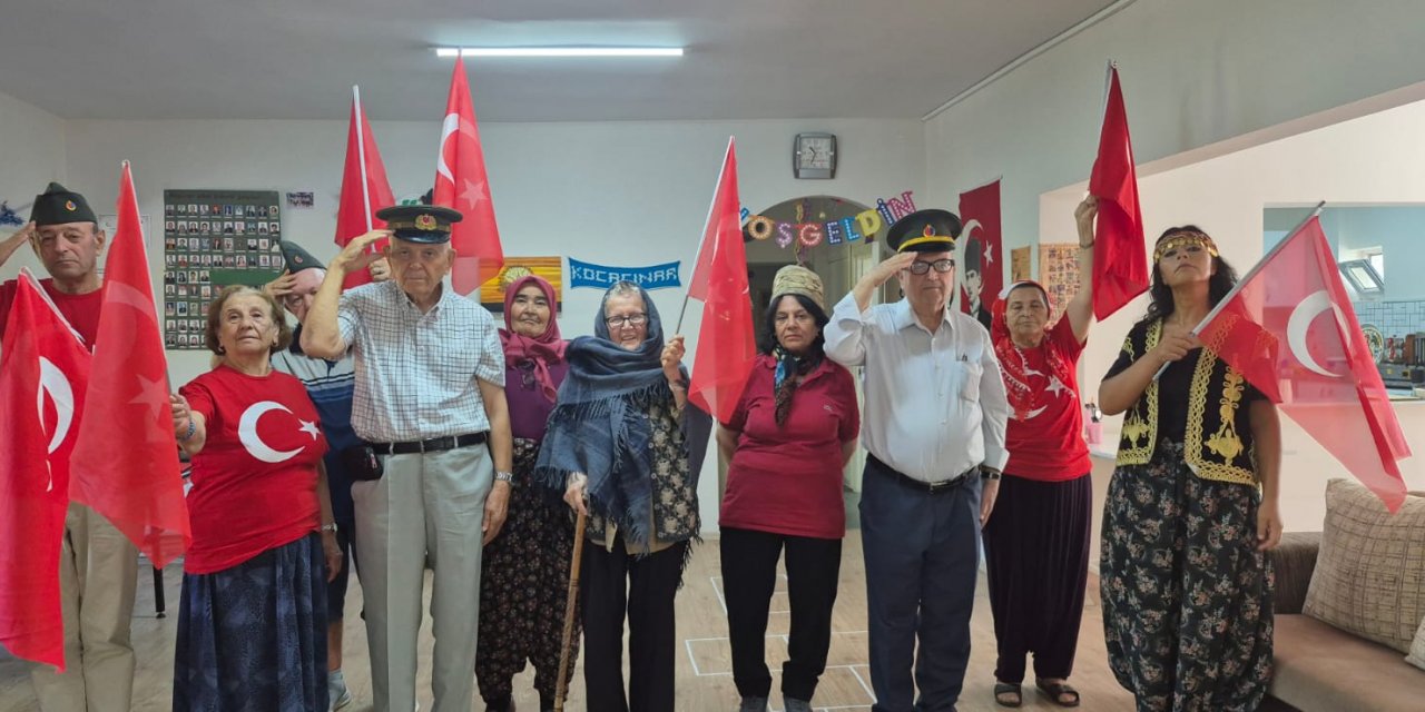 Koca çınarlar 30 Ağustos Zafer Bayramı’nı kutladı