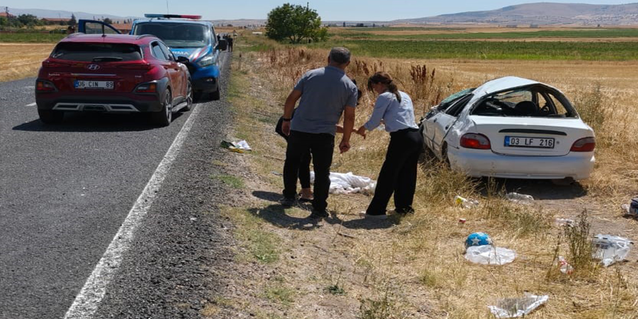 Şarampole giren otomobilde 4 kişi yaralandı