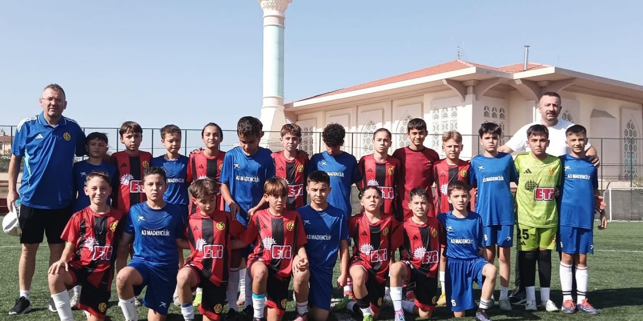 Eskişehirspor U13’ten ilk prova
