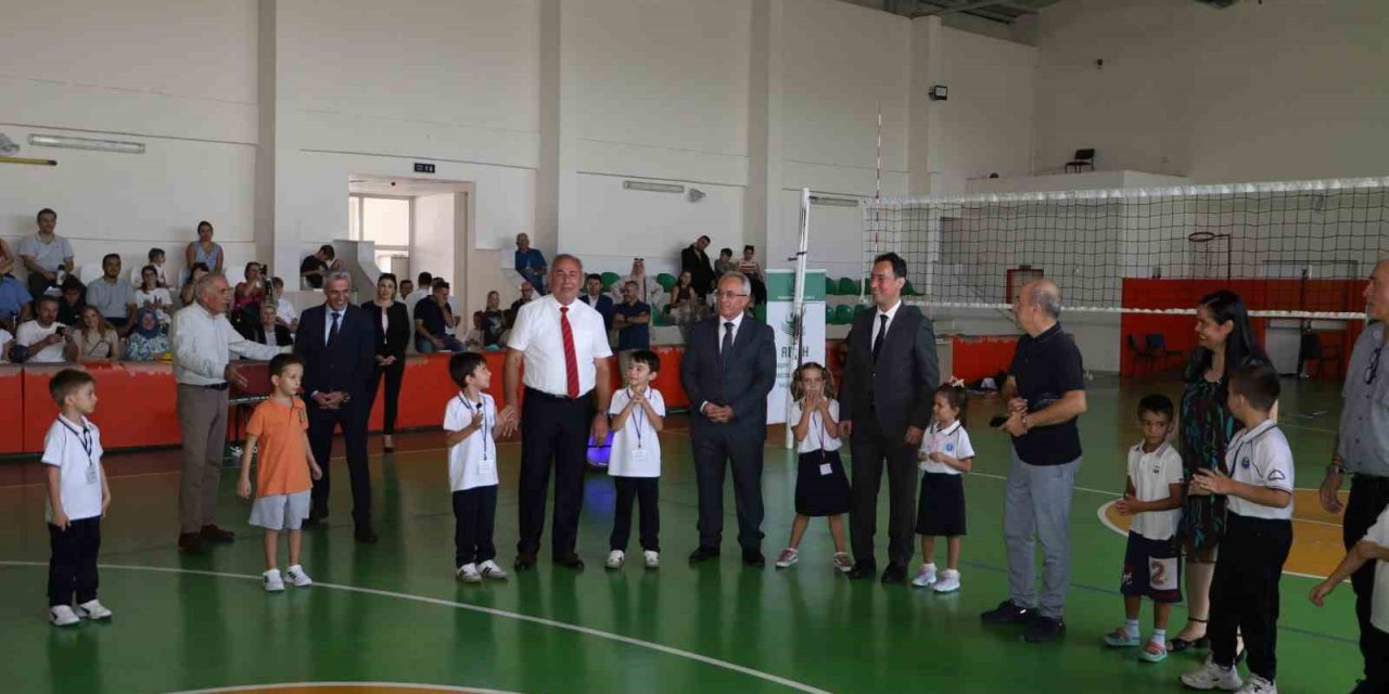 Bursa’da minikler okula ilk adımlarını attı