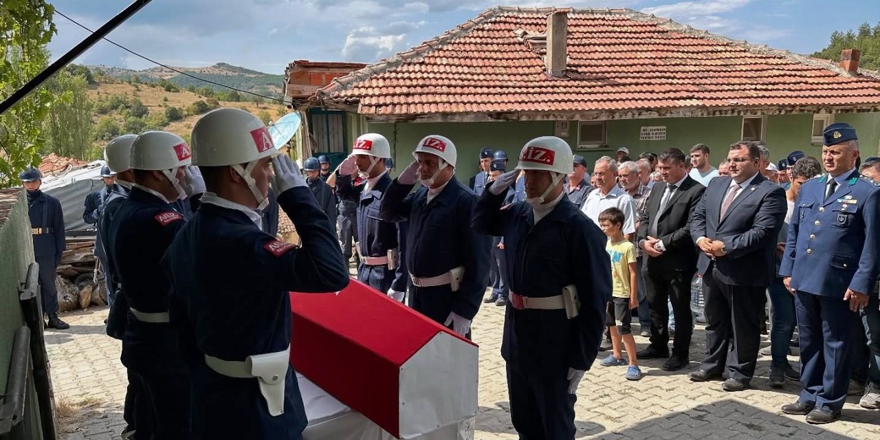 Simav’da Kıbrıs gazisi ebediyete uğurlandı