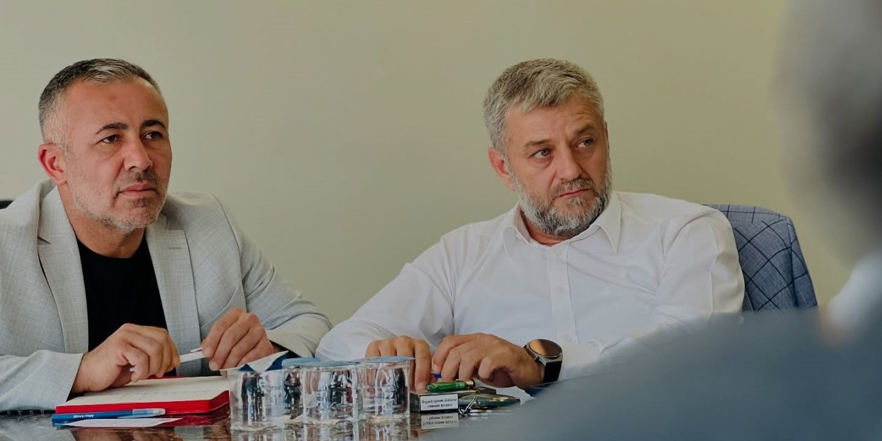 AK Parti’de yatırımlar ve projeler masaya yatırıldı